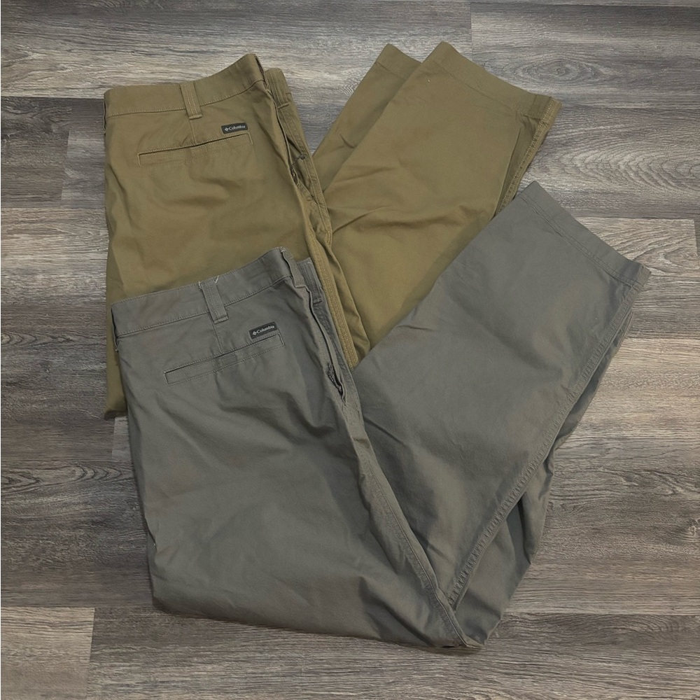 Columbia Grey and Tan Chino Pants 
Size 44W 32L